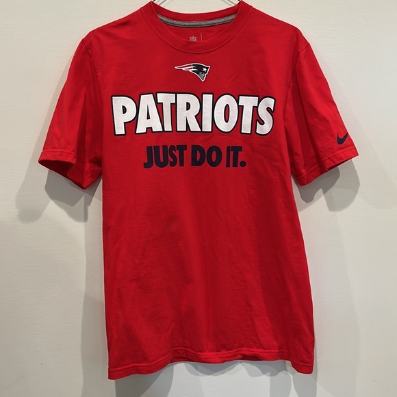 NFL Other - NFL Nike Patriots tshirt‎